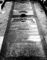 Чавунна плита на могилі Л.М.Яшвіля