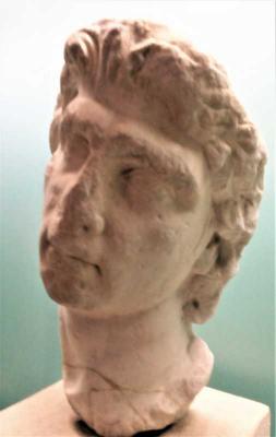 Ілл. 14. Мітрідат Евпатор. Одеса, Археологічний музей. Ілл. 14. Мітрідат Евпатор. Одеса,…