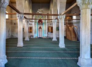 Інтерьєр мечеті Узбек-хана в Солхаті.…