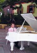 Піаніст Євген Громов