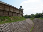 Рис. 2.4.2.3.12. Дерев’яні укріплення Батурина (XVIII ст.) дозволяють уявити… Рис. 2.4.2.3.12. Дерев’яні укріплення…