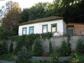 Рис. 2.5.1.44. Приклад потиньковованої будівлі сер. ХІХ-поч. ХХ ст., під… Рис. 2.5.1.44. Приклад потиньковованої…