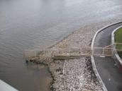 Рис. 2.7.3.6. Фрагмент берегоукріплення та стрілки Рибальського півострова.… Рис. 2.7.3.6. Фрагмент…