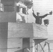 Рис. 2.7.6.35. Сигнальник на надбудові монітору замовлення СБ-37, за… Рис. 2.7.6.35. Сигнальник на надбудові…