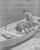 Рис. 2.7.9.1.4. Галина Шарай на риболовлі, 1940 р. за (Ковалинським, 2008) Рис. 2.7.9.1.4. Галина Шарай на…