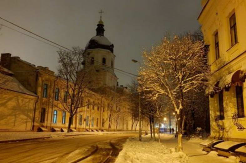 Староакадемічний корпус…