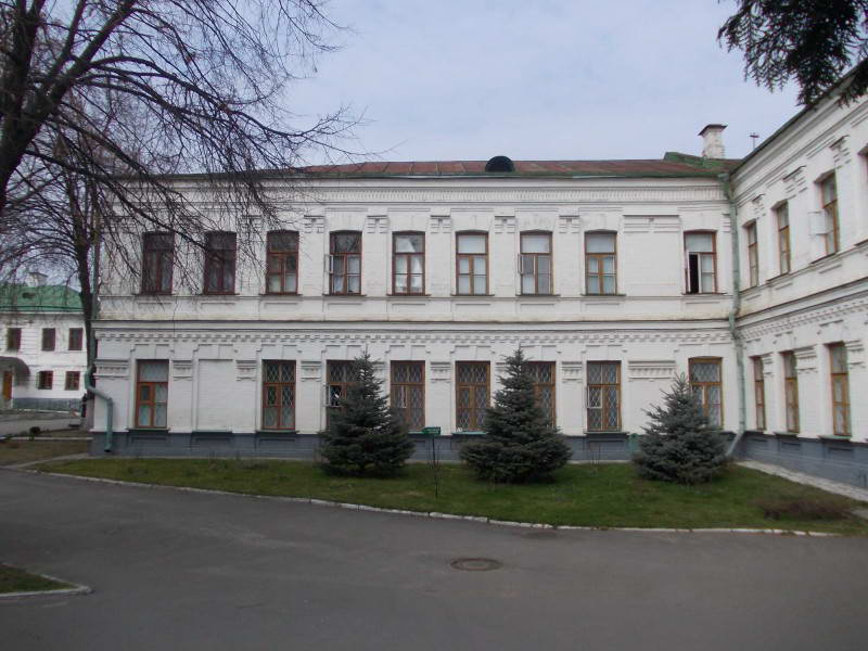Житловий корпус Флорівського монастиря