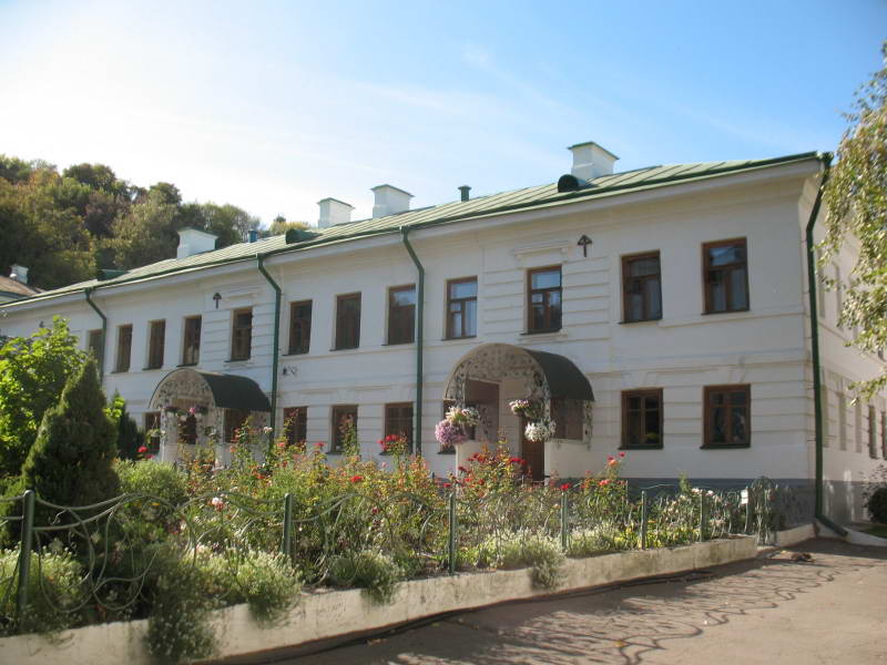 Житловий корпус Флорівського монастиря…