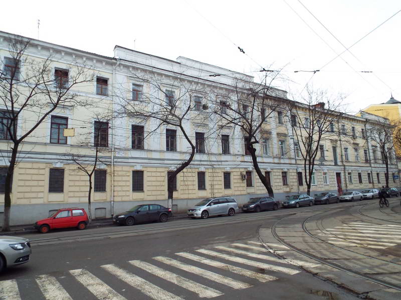 Духовное училище на ул. Косятнтиновской