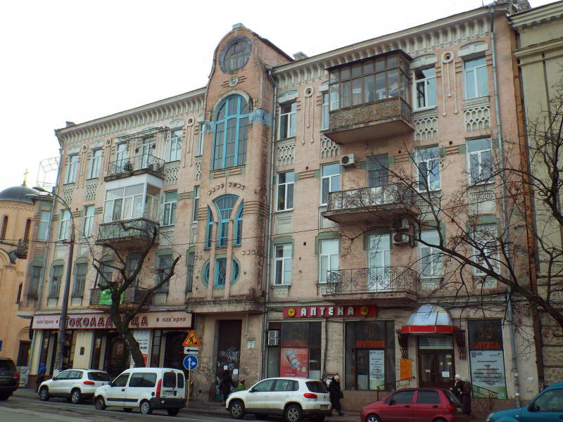 Apartment house in the Art Nouveau style